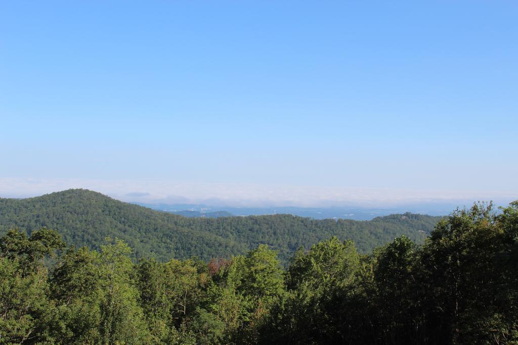 It'S All About The View Villa Гетлинбург Екстериор снимка